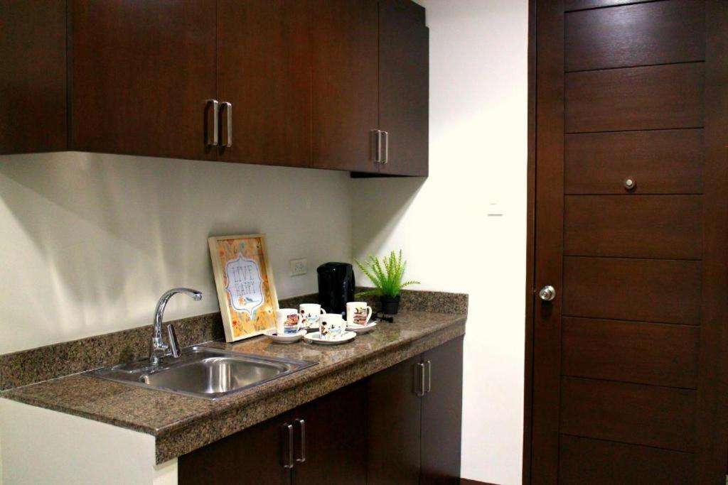 Urban Hostel Pasig City Extérieur photo